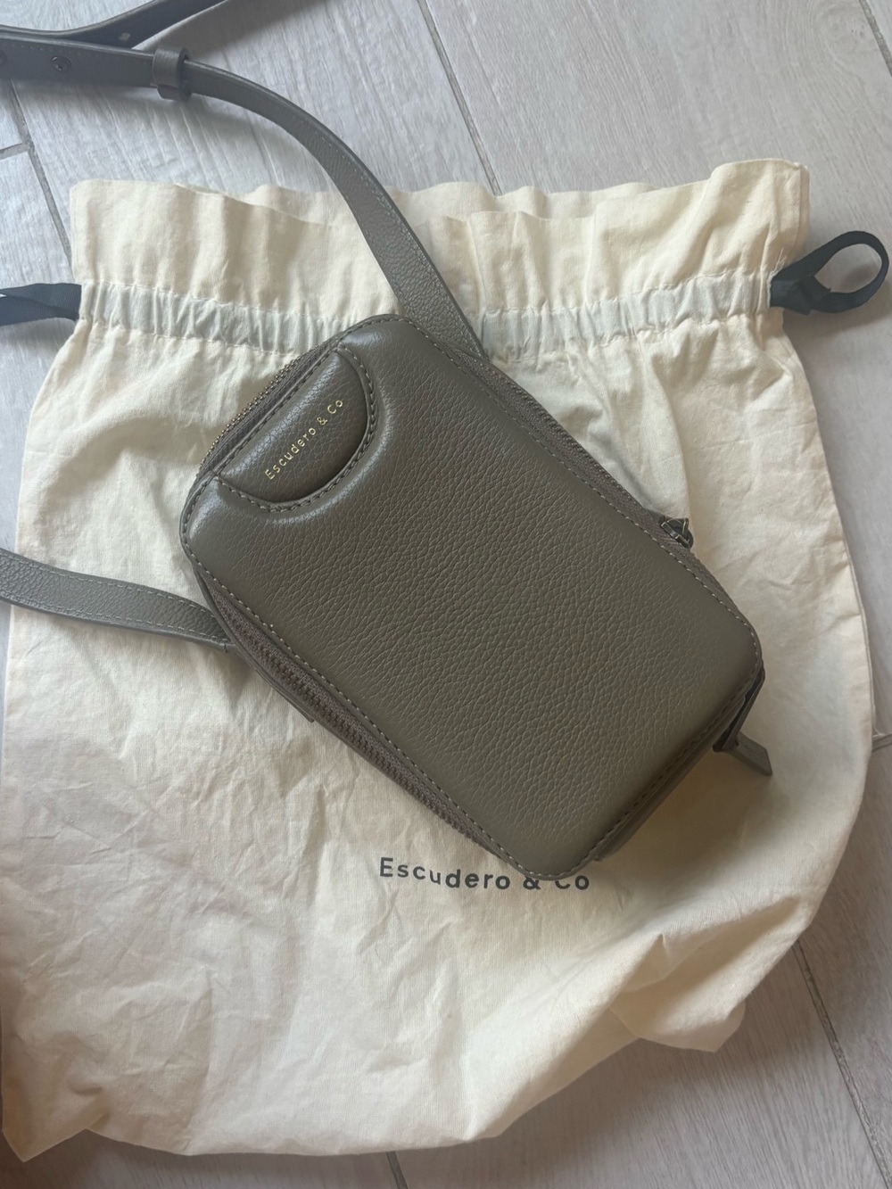 Olive Green Leather Crossbody Phone Pouch from Escudero &Co a luxury Brazilian